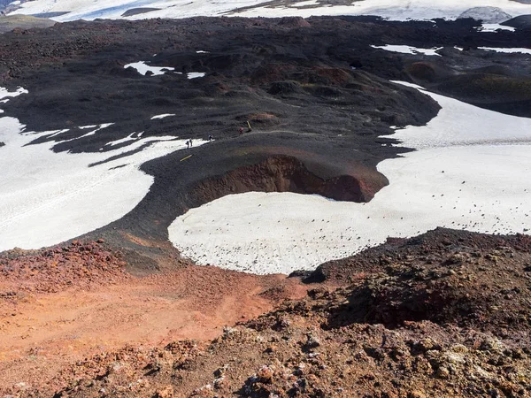 Cratera do vulcão Eyjafjallajokull, cheia de neve — Fotografia de Stock