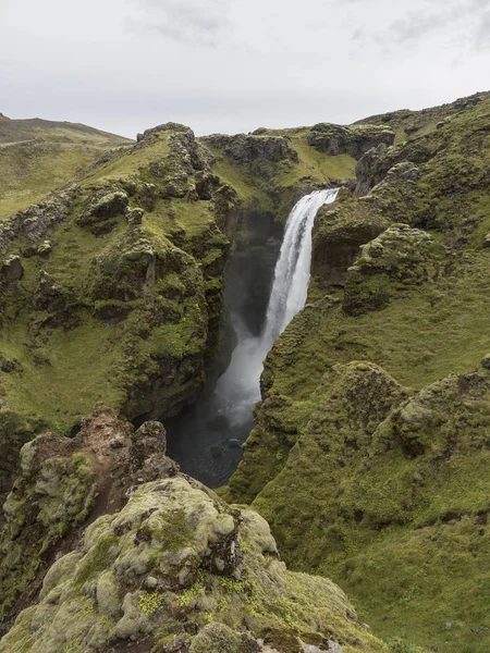 Una cascata sul fiume Skoga — Foto Stock