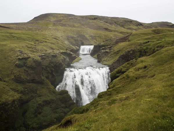 Skoga Nehri'nde bir şelale