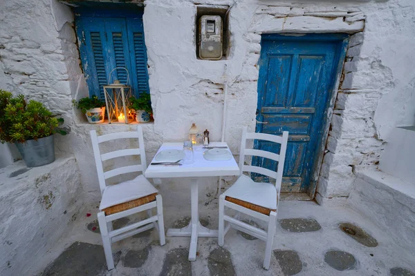Folegandros, romantik akşam yemeği
