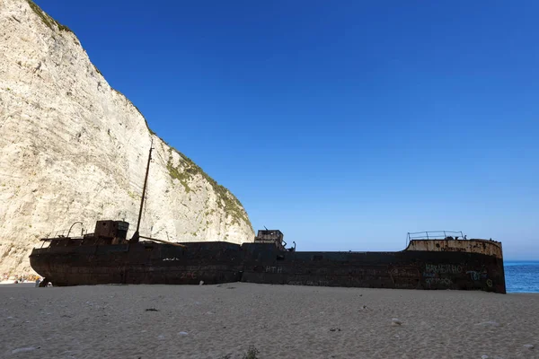 Ünlü Navagio plajda Zakynthos