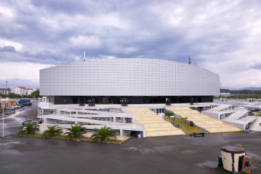 Sochi (Adler), Rusya Federasyonu - 22 Ağustos 2017: Ice Cube Merkezi Arena Soçi 2014 Kış Olimpiyat oyunlarından sonra iyi durumda kaldı