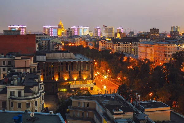 莫斯科屋顶晚上视图 — 图库照片