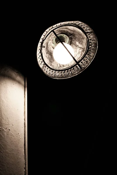 Romantik bir gece lambasının lamba — Stok fotoğraf