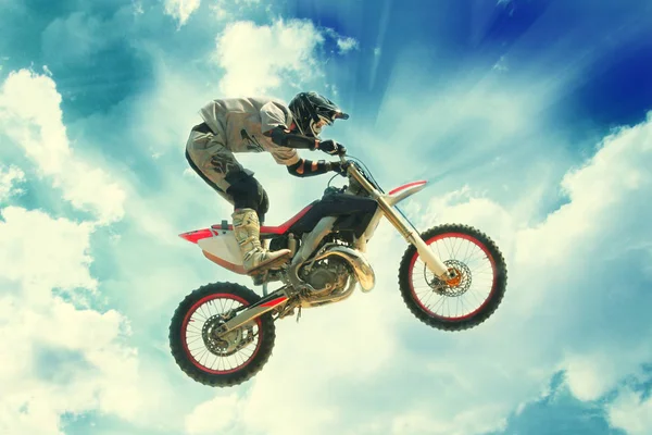 deneme gösterisi de motorcu atlama