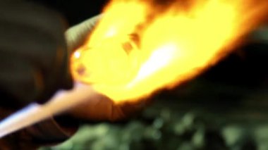 Cam üfleme atölye yakın çekim