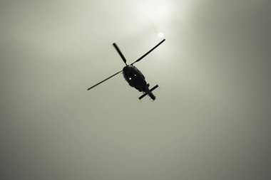 Uçan - izole Donanma askeri helikopter