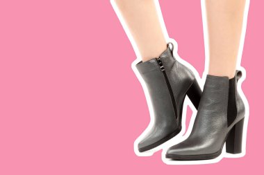 Bayan giysi ayakkabısı. Uzun ince kadın bacakları yüksek topuklu ayakkabı giyer. Fotokopi alanı olan moda modeli. Klasik ve günlük kıyafet konsepti. Ayrıntılı yakın çekim stüdyo çekimi. Dergi tarzı moda kolajı