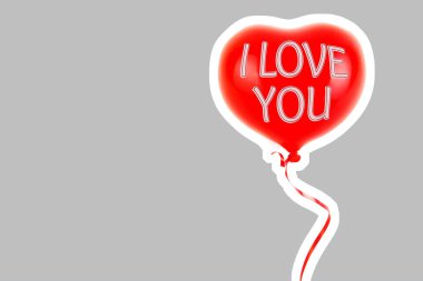 Kırmızı lastik şişme kalp şeklinde balon. Aşk, ilişki, sevgililer günü ve doğum günü kutlaması konsepti. Boş kopya alanı olan dergi tarzı moda kolajı