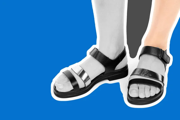 Dames Outfit Schoenen Lange Slanke Vrouwelijke Benen Met Leren Sandalen — Stockfoto