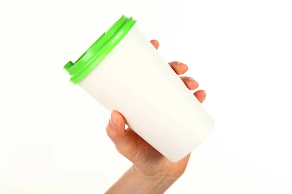 Människans Hand Håller Ett Tomt Papper Kaffekopp Med Plastlock Begreppet — Stockfoto