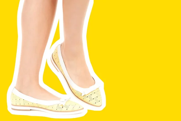 Женская Обувь Одежды Длинная Стройная Женская Нога Низкой Кожаной Обуви — стоковое фото
