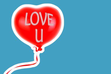 Kırmızı lastik şişme kalp şeklinde balon. Aşk, ilişki, sevgililer günü ve doğum günü kutlaması konsepti. Boş kopya alanı olan dergi tarzı moda kolajı