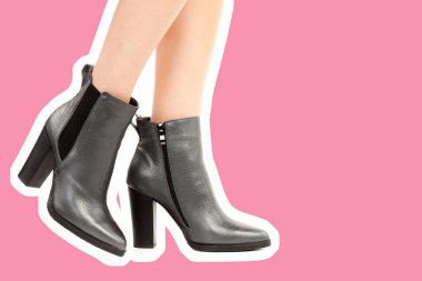 Bayan giysi ayakkabısı. Uzun ince kadın bacakları yüksek topuklu ayakkabı giyiyor. Fotokopi alanı olan moda modeli. Klasik ve günlük kıyafet konsepti. Ayrıntılı yakın çekim stüdyo çekimi. Dergi tarzı moda kolajı