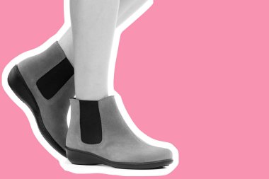 Bayan giysi ayakkabısı. Düşük deri ayakkabılar giyen uzun ince kadın bacağı. Fotokopi alanı olan moda modeli. Klasik ve günlük kıyafet konsepti. Ayrıntılı yakın çekim stüdyo çekimi. Dergi tarzı moda kolajı