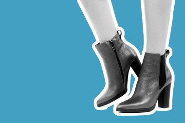 Bayan giysi ayakkabısı. Uzun ince kadın bacakları yüksek topuklu ayakkabı giyer. Fotokopi alanı olan moda modeli. Klasik ve günlük kıyafet konsepti. Ayrıntılı yakın çekim stüdyo çekimi. Dergi tarzı moda kolajı