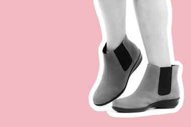 Bayan giysi ayakkabısı. Düşük deri ayakkabılar giyen uzun ince kadın bacağı. Fotokopi alanı olan moda modeli. Klasik ve günlük kıyafet konsepti. Ayrıntılı yakın çekim stüdyo çekimi. Dergi tarzı moda kolajı