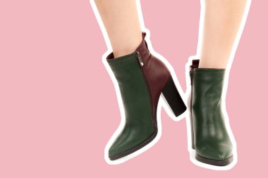 Bayan giysi ayakkabısı. Uzun ince kadın bacakları yüksek topuklu ayakkabı giyer. Fotokopi alanı olan moda modeli. Klasik ve günlük kıyafet konsepti. Ayrıntılı yakın çekim stüdyo çekimi. Dergi tarzı moda kolajı