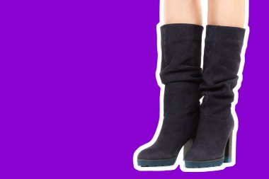 Bayan giysi ayakkabısı. Uzun ince kadın bacakları yüksek topuklu uzun çizme giyer. Fotokopi alanı olan moda modeli. Klasik ve günlük kıyafet konsepti. Ayrıntılı yakın çekim stüdyo çekimi. Dergi tarzı moda kolajı