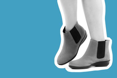 Bayan giysi ayakkabısı. Düşük deri ayakkabılar giyen uzun ince kadın bacakları. Fotokopi alanı olan moda modeli. Klasik ve günlük kıyafet konsepti. Ayrıntılı yakın çekim stüdyo çekimi. Dergi tarzı moda kolajı