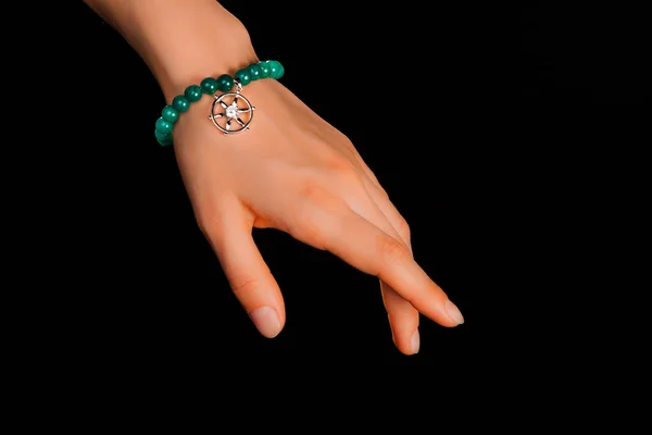 Mooie Elegante Handgemaakte Sieraden Edelsteen Armband Met Kleurrijke Glanzende Kralen — Stockfoto