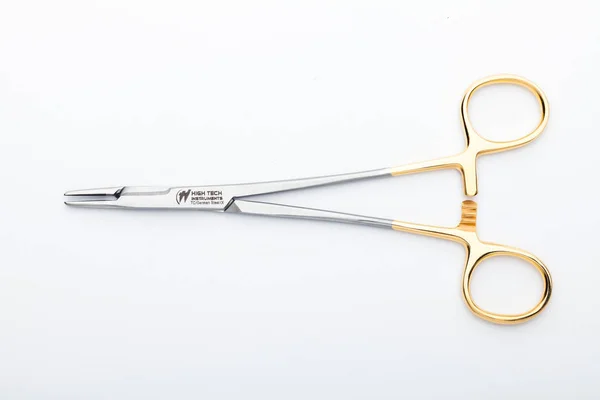 Chirurgische Werkzeuge Und Laborgeräte Aus Stahl Isoliert Auf Weißem Hintergrund — Stockfoto