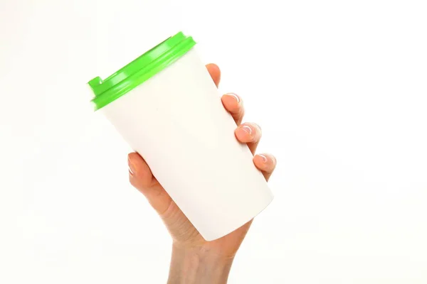 Människans Hand Håller Ett Tomt Papper Kaffekopp Med Plastlock Begreppet — Stockfoto