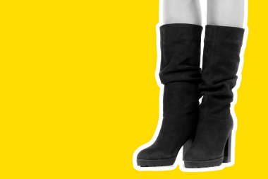 Bayan giysi ayakkabısı. Uzun ince kadın bacakları yüksek topuklu uzun çizme giyer. Fotokopi alanı olan moda modeli. Klasik ve günlük kıyafet konsepti. Ayrıntılı yakın çekim stüdyo çekimi. Dergi tarzı moda kolajı