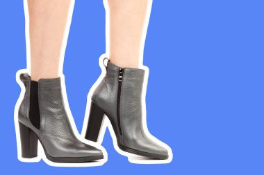 Bayan giysi ayakkabısı. Uzun ince kadın bacakları yüksek topuklu ayakkabı giyer. Fotokopi alanı olan moda modeli. Klasik ve günlük kıyafet konsepti. Ayrıntılı yakın çekim stüdyo çekimi. Dergi tarzı moda kolajı
