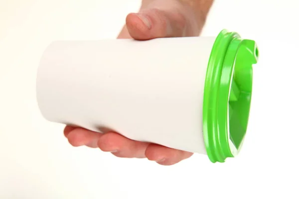 Emberi Kéz Egy Üres Papírpoharat Tart Műanyag Kupakkal Fogalma Tea — Stock Fotó