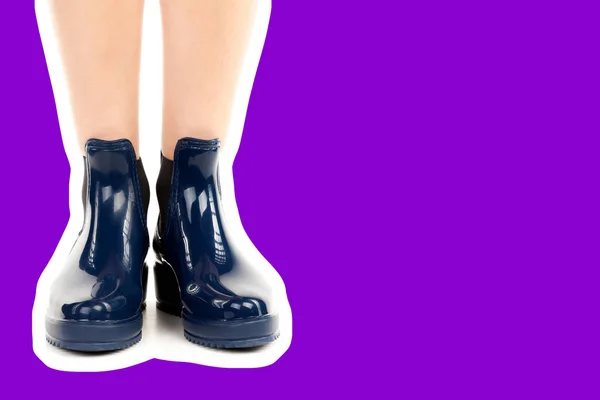 Γυναικεία Παπούτσια Μακριά Γυναικεία Πόδια Λαστιχένιες Μπότες Μακέτα Μόδας Χώρο — Φωτογραφία Αρχείου