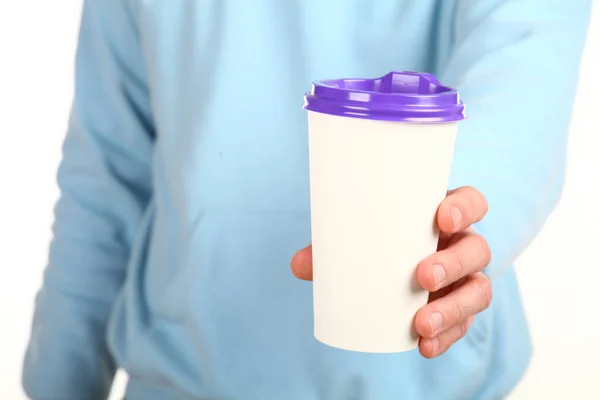 Human Hand Holds Blank Paper Coffee Cup Plastic Cap Concept — Stock Photo, Image