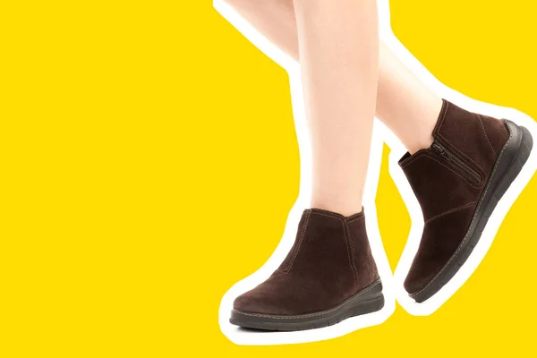 Calçado Roupa Senhora Perna Feminina Magra Longa Usando Sapatos Couro — Fotografia de Stock