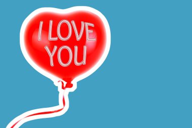 Kırmızı lastik şişme kalp şeklinde balon. Aşk, ilişki, sevgililer günü ve doğum günü kutlaması konsepti. Boş kopya alanı olan dergi tarzı moda kolajı