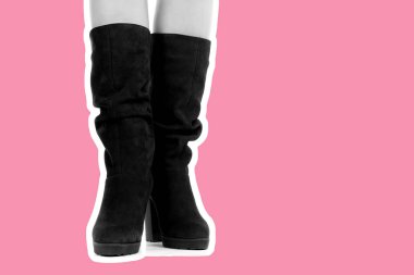 Bayan giysi ayakkabısı. Uzun ince kadın bacakları yüksek topuklu uzun çizmeler giyer. Fotokopi alanı olan moda modeli. Klasik ve günlük kıyafet konsepti. Detaylı yakın çekim stüdyo çekimi Magazin tarzı moda kolajı