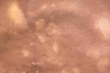 Eski kağıt çarşaf. Toz ve kirli lekelerle dolu boş bir arka plan. Eski ve antika sanat konsepti. Ayrıntılı yakın çekim stüdyo çekimi. Ön manzara. Ayarlanmış