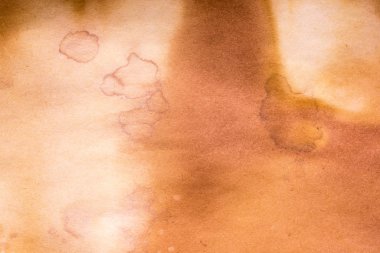 Eski kağıt çarşaf. Toz ve kirli lekelerle dolu boş bir arka plan. Eski ve antika sanat konsepti. Ayrıntılı yakın çekim stüdyo çekimi. Ön manzara. Ayarlanmış