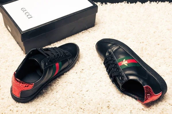 Gucci SL73 Lace-Up Sneaker | Stylish sneakers, Running shoes for men,  Sneakers fashion