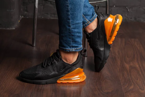 Nya Vackra Färgglada Och Trevliga Nike Air Max Löparskor Sneakers — Stockfoto