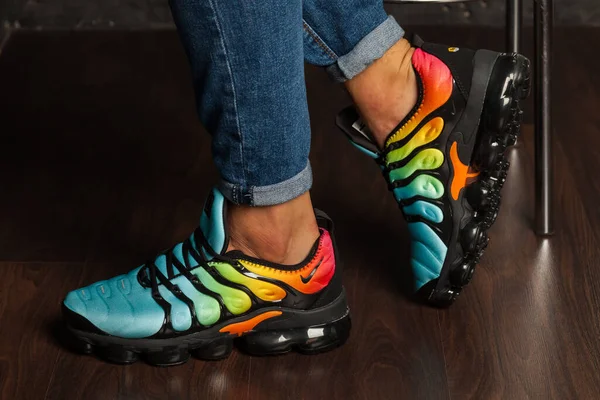 vapormax plus rainbow on feet