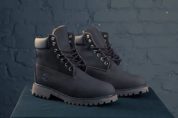 Nieuwe Mooie Kleurrijke Mooie Timberland Tracking Schoenen Sneakers Trainers Toont — Stockfoto