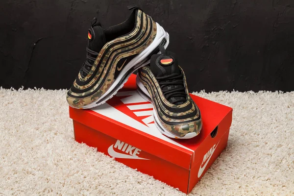 Novo Bonito Colorido Agradável Nike Air Max Tênis Corrida Tênis — Fotografia de Stock