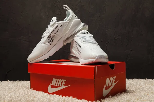 Nowe Piękne Kolorowe Ładne Buty Nike Air Max Biegania Trampki — Zdjęcie stockowe