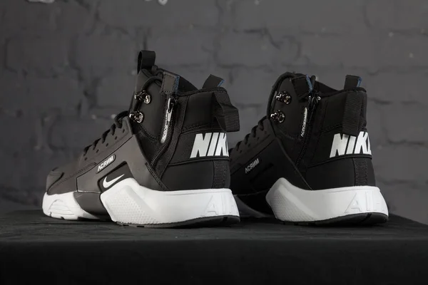 Nieuwe Mooie Kleurrijke Leuke Nike Huarache Hardloopschoenen Sneakers Trainers Toont — Stockfoto