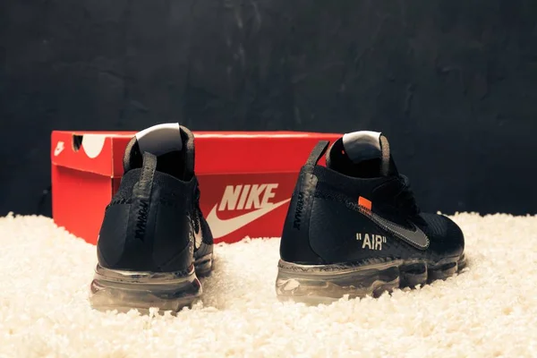 Новий Прекрасний Барвистий Милий Nike Vapor Макс Працює Взуття Кросівки — стокове фото