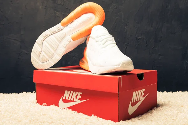 Nya Vackra Färgglada Och Trevliga Nike Air Max Löparskor Sneakers — Stockfoto