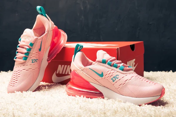 Nike colorful shoes 2018 2025