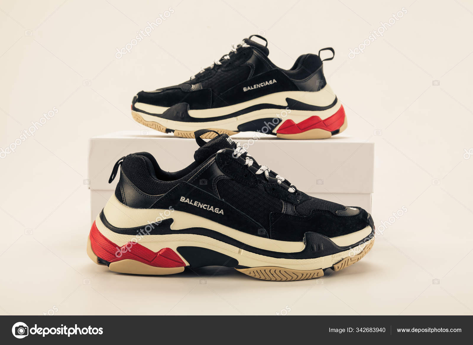 tenis balenciaga colorido