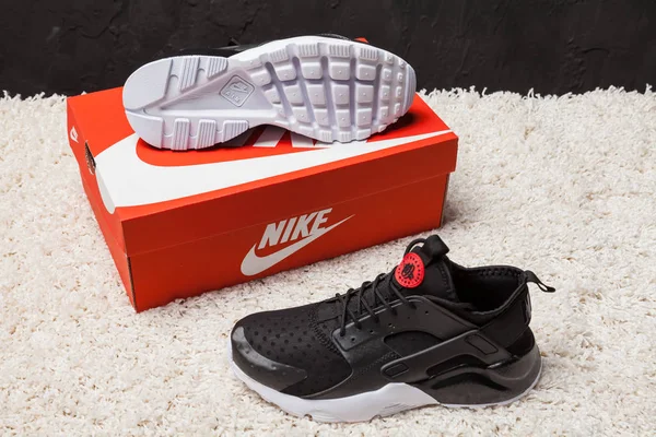 Nouveau Beau Coloré Agréable Nike Huarache Chaussures Course Baskets Baskets — Photo