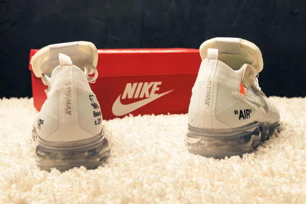 Новий Прекрасний Барвистий Милий Nike Air Vapor Макс Працює Взуття — стокове фото